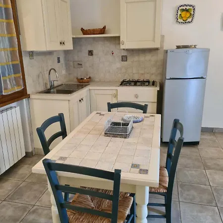 Meridiana 2 - A Due Passi Dal Mare Apartment